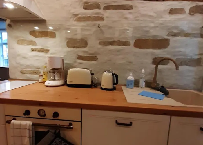 Kohtu 24-1 * Kuressaare